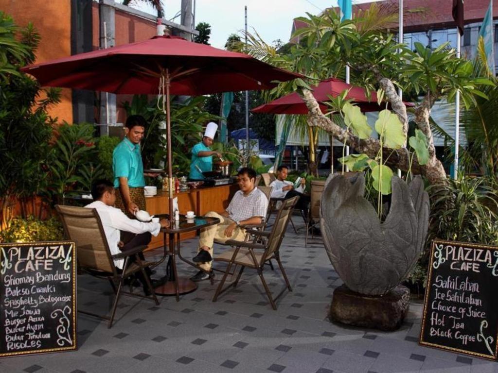 Aziza Syariah Hotel Solo By Horison Exterior foto