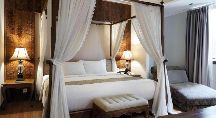 Aziza Syariah Hotel Solo By Horison Exterior foto