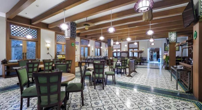 Aziza Syariah Hotel Solo By Horison Exterior foto